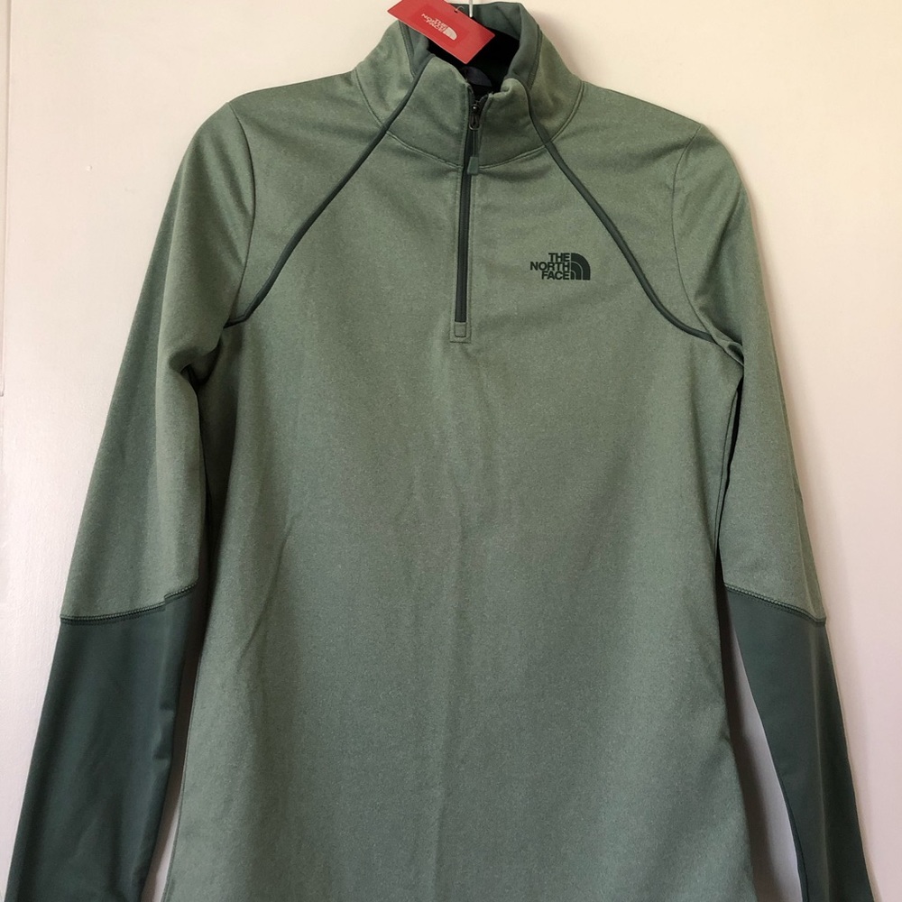 The North Face Women’s Green 1/4 zip Small